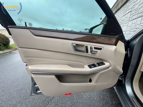Used 2014 Mercedes-Benz E 350 Sedan w/ Premium 1 Package image 44