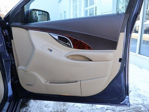 Used 2013 Buick LaCrosse Premium w/ Entertainment Package image 32