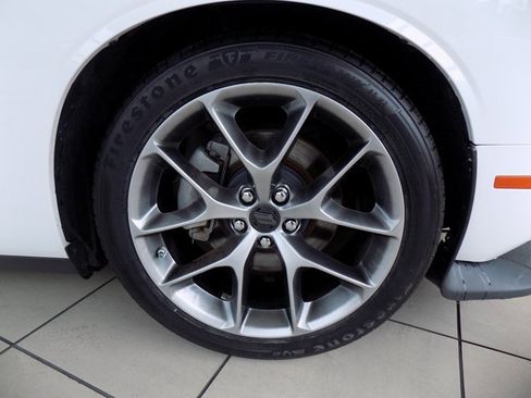 Certified 2022 Dodge Challenger GT image 9