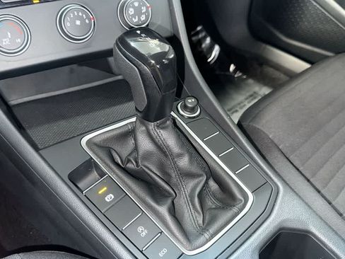 Certified 2023 Volkswagen Jetta S FWD image 21