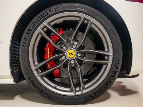 Certified 2017 Ferrari 488 GTB RWD image 14
