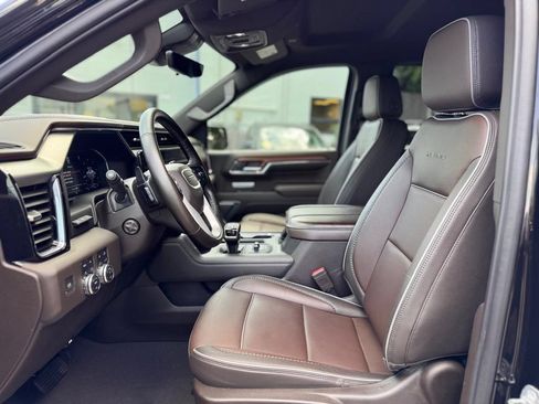 Used 2023 GMC Sierra 1500 Denali w/ Technology Package AWD/4WD image 19