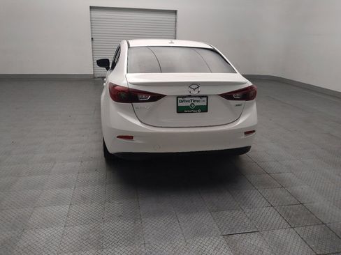 Used 2018 MAZDA MAZDA3 Touring FWD image 6