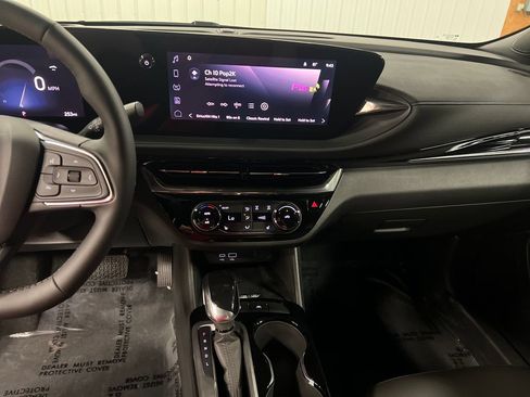 Certified 2026 Buick Envista Sport Touring w/ Convenience I Package FWD image 22