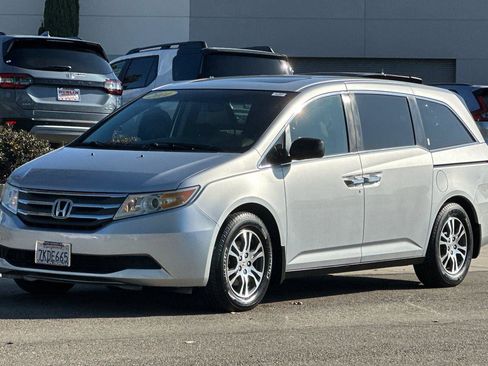 Used 2011 Honda Odyssey EX-L image 8