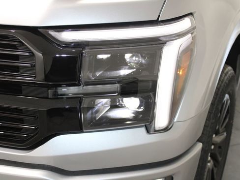 New 2025 Ford F150 Platinum w/ FX4 Off-Road Package image 57