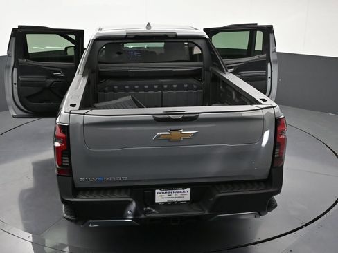 Used 2026 Chevrolet Silverado EV LT AWD/4WD image 35