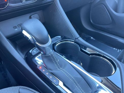 Used 2025 Buick Encore GX Preferred image 41