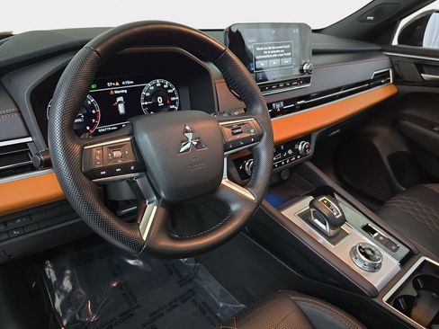 Used 2023 Mitsubishi Outlander SEL 40th Anniversary image 20