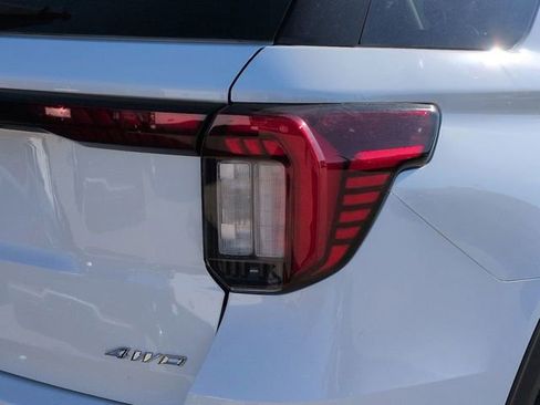 New 2026 Ford Explorer Active image 12