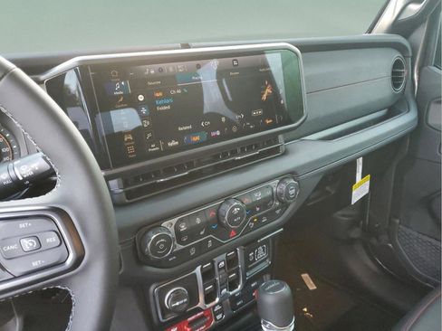 New 2026 Jeep Gladiator Rubicon w/ Safety Group image 9
