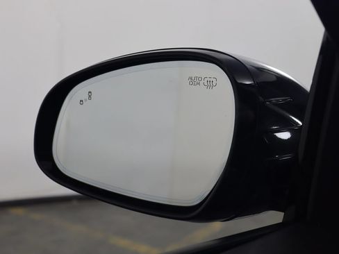 Used 2021 Genesis G70 2.0T w/ Prestige Package AWD/4WD image 43