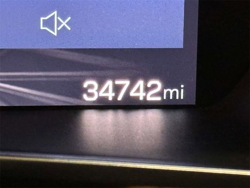 Used 2024 GMC Canyon AT4 w/ AT4 Premium Package image 29