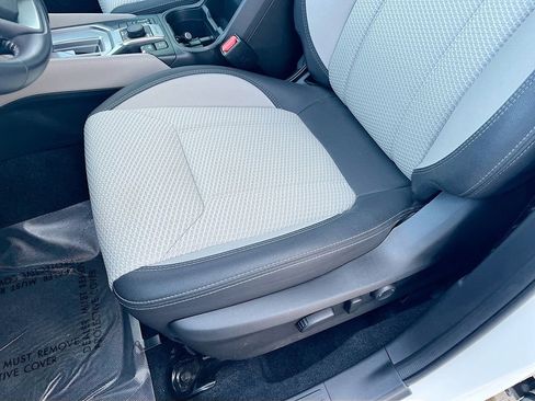 Used 2024 Subaru Forester Premium image 19