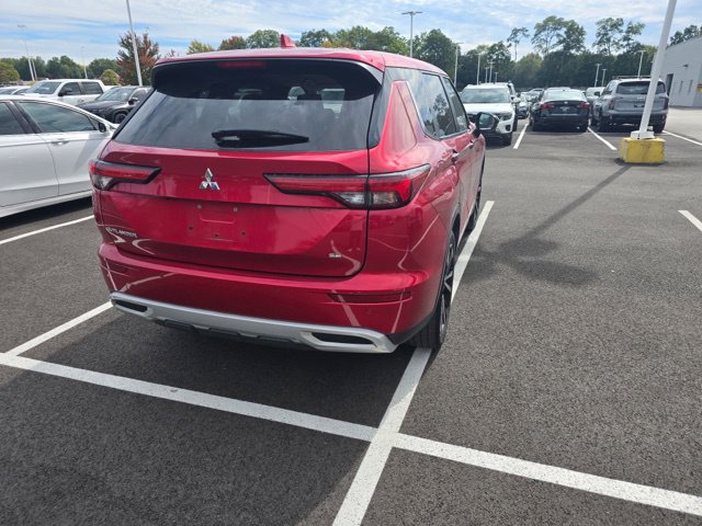 Used 2022 Mitsubishi Outlander SE FWD image 4