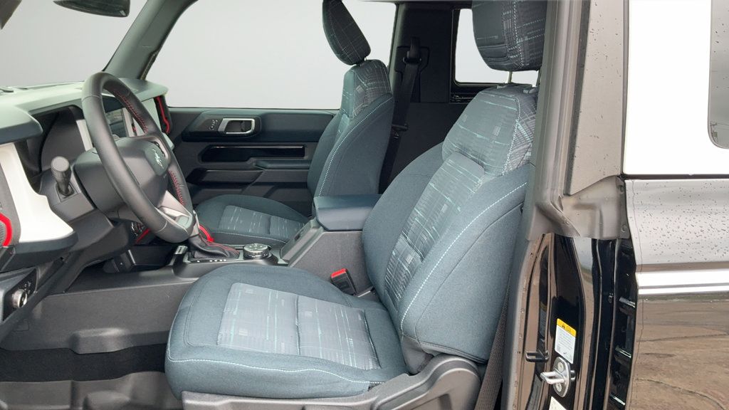 Used 2024 Ford Bronco Heritage Edition AWD/4WD image 14