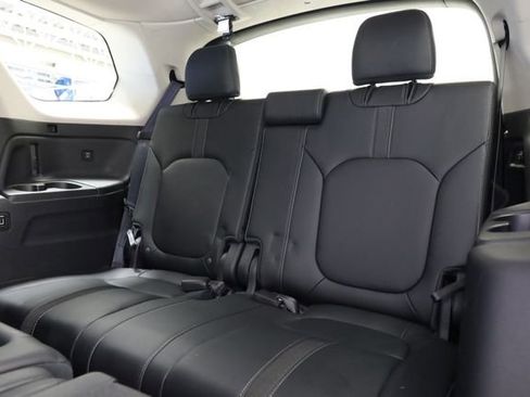 Used 2025 Honda Pilot EX-L image 31