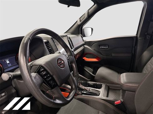 Used 2022 Nissan Frontier PRO-4X w/ Off-Road Protection Package image 9