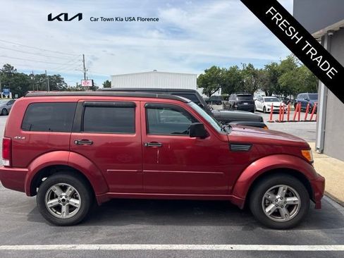 Used 2010 Dodge Nitro SXT AWD/4WD image 2