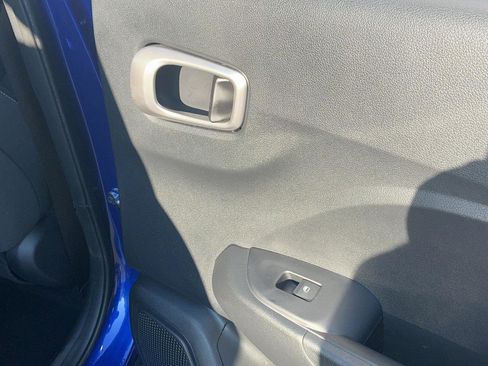 Certified 2023 Hyundai Venue SEL image 31