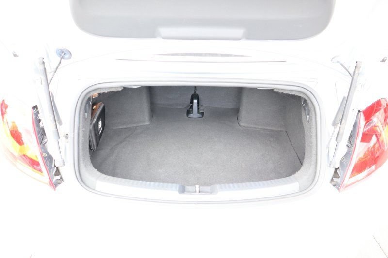 Used 2013 Volkswagen Beetle 2.5 FWD image 14