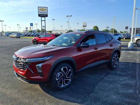 New 2025 Chevrolet Trax RS w/ Sunroof Package image 6