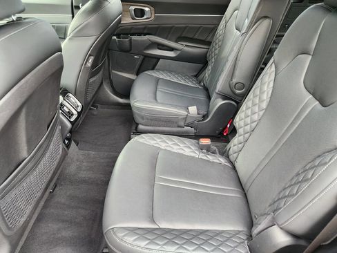 Certified 2023 Kia Sorento SX Prestige AWD/4WD image 29