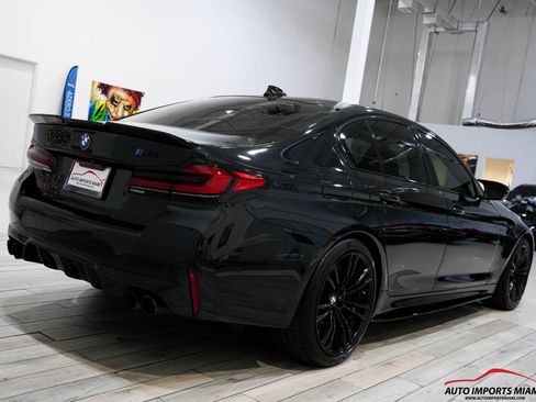 Used 2021 BMW M5 image 28