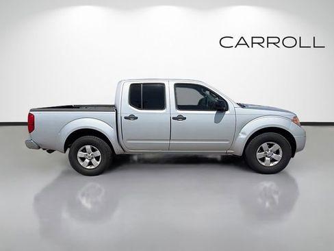 Used 2012 Nissan Frontier SV w/ SV Premium Utility Pkg image 2