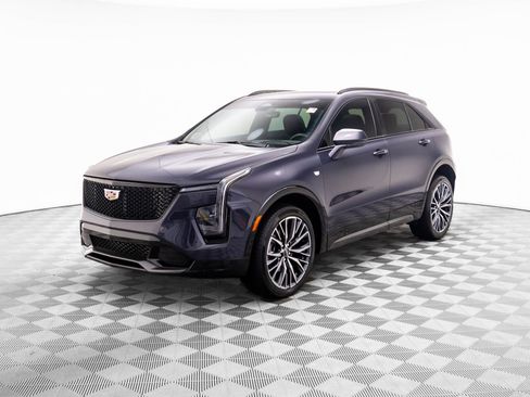 Certified 2024 Cadillac XT4 Sport image 3