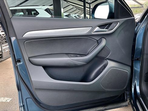 Used 2018 Audi Q3 2.0T Premium w/ Convenience Package FWD image 22