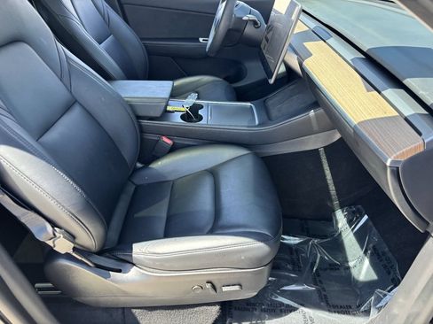 Used 2021 Tesla Model Y Long Range AWD/4WD image 9
