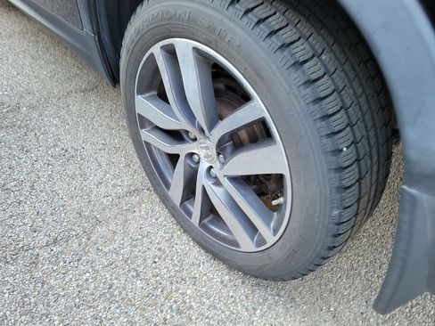 Used 2016 Honda Pilot Touring image 3
