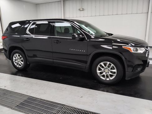 Used 2020 Chevrolet Traverse LS FWD image 11