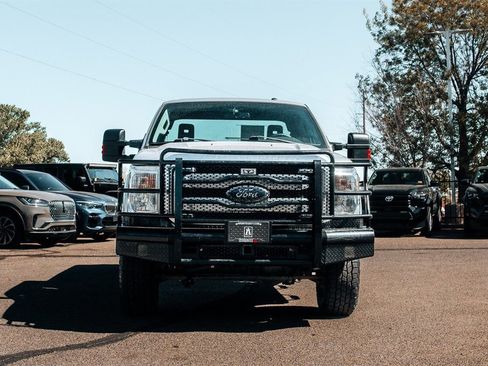 Used 2016 Ford F250 XLT w/ XLT Value Package image 2