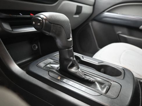 Used 2016 GMC Canyon 2WD Crew Cab image 31