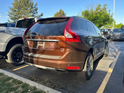 Used 2016 Volvo XC60 T6 w/ Protection Package AWD/4WD image 4