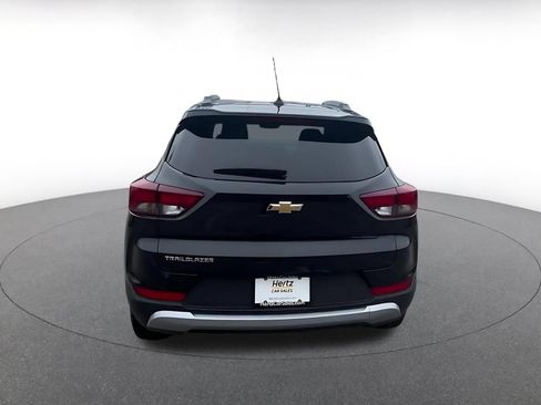 Used 2025 Chevrolet TrailBlazer LT FWD image 12