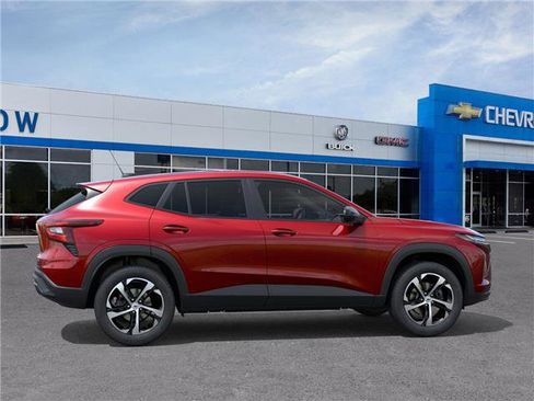 New 2026 Chevrolet Trax RS w/ Driver Confidence Package image 5