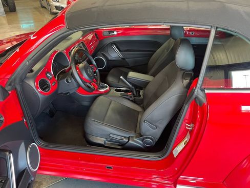 Used 2018 Volkswagen Beetle 2.0T Coast FWD image 48