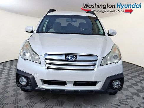 Used 2014 Subaru Outback 2.5i Premium AWD/4WD image 2