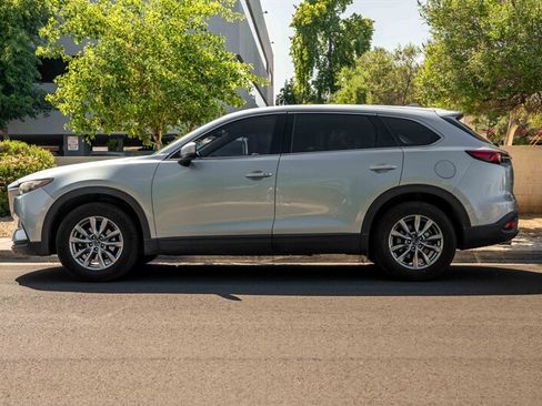 Used 2018 MAZDA CX-9 Touring FWD image 2