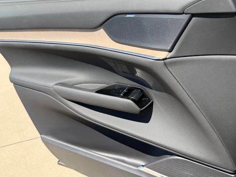 New 2026 Volvo EX90 Plus AWD/4WD image 15