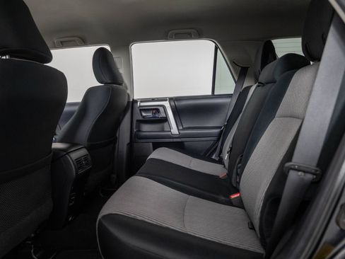 Used 2019 Toyota 4Runner SR5 AWD/4WD image 18