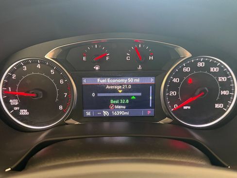 Used 2025 Chevrolet Blazer LT FWD image 35