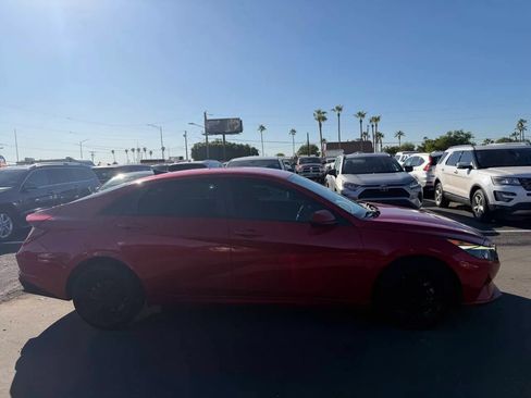 Used 2021 Hyundai Elantra SEL w/ Convenience Package FWD image 8