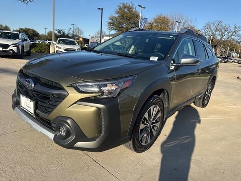 Used 2025 Subaru Outback Touring image 7