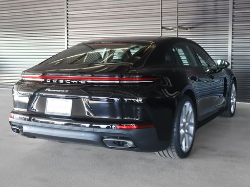 New 2026 Porsche Panamera 4 image 10