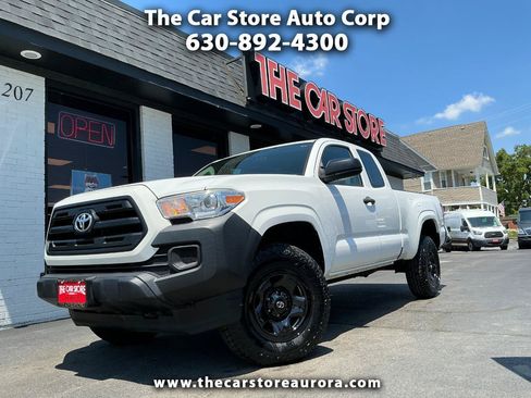 Used 2016 Toyota Tacoma SR RWD image 1