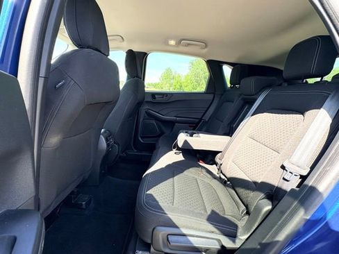 Used 2023 Ford Escape Active w/ Cold Weather Package FWD image 10